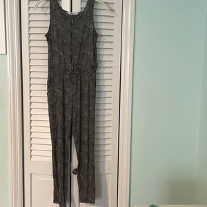H&M girls sleeveless jumpsuit black with white dot pattern size 11-12Y